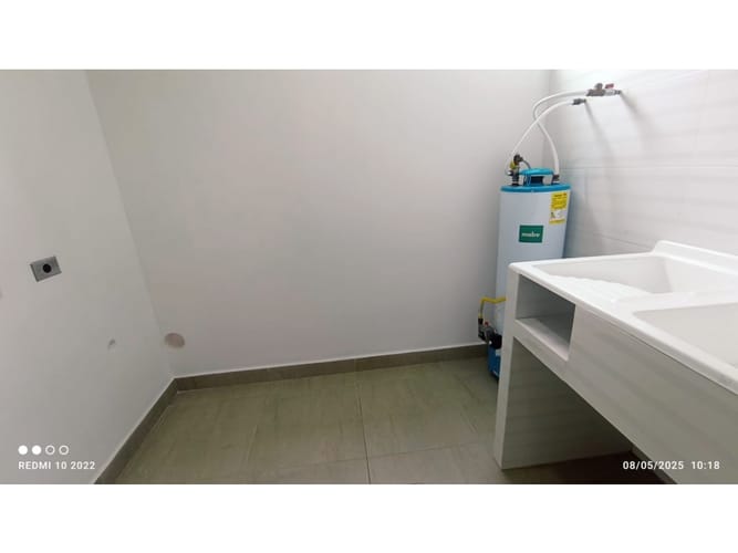 Apartamento de 3 alcobas en arriendo en Vía Las Palmas, Medellín, 136 m² · foto 17 de 17