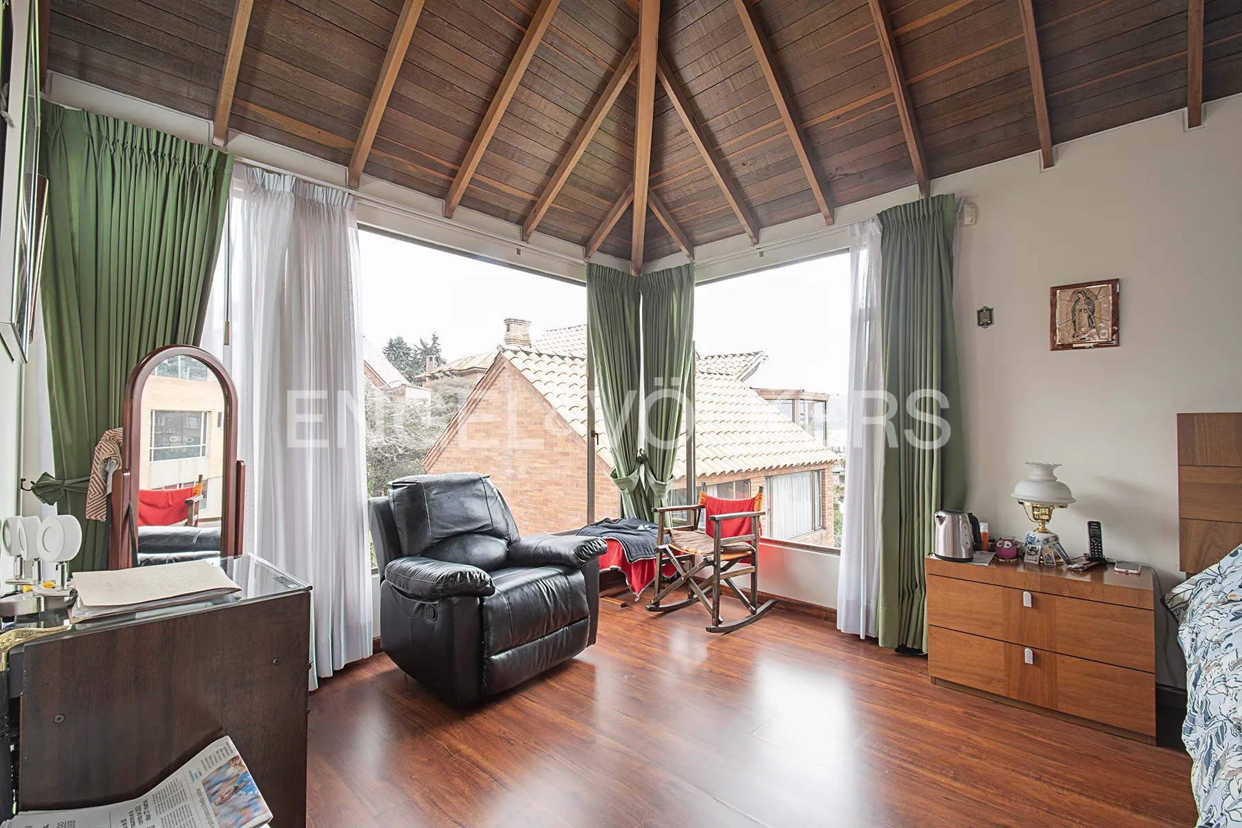Casa en venta en Cerros De Suba, Bogotá · foto 9 de 19