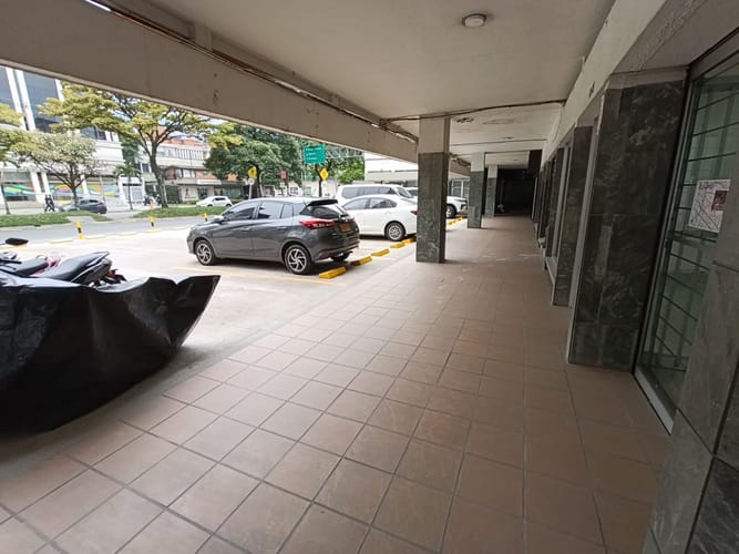 Local en arriendo en El Poblado, Medellín, 180 m² · foto 15 de 17