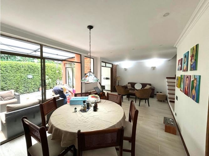 Casa de 4 alcobas en venta en Cumbres, Envigado, 146 m² · foto 2 de 14