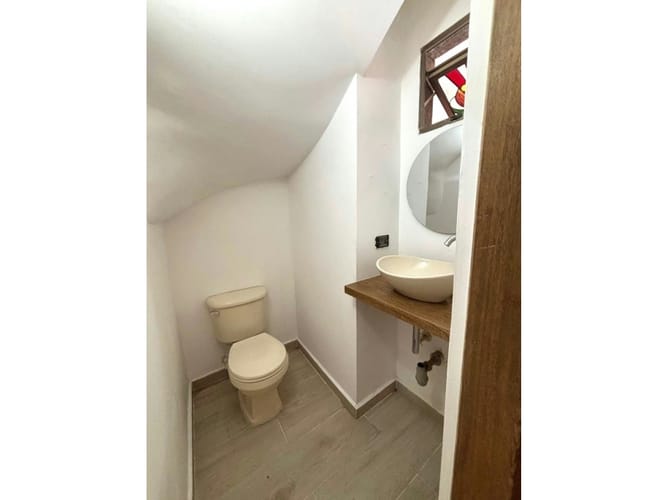 Casa de 4 alcobas en venta en Cumbres, Envigado, 146 m² · foto 4 de 14
