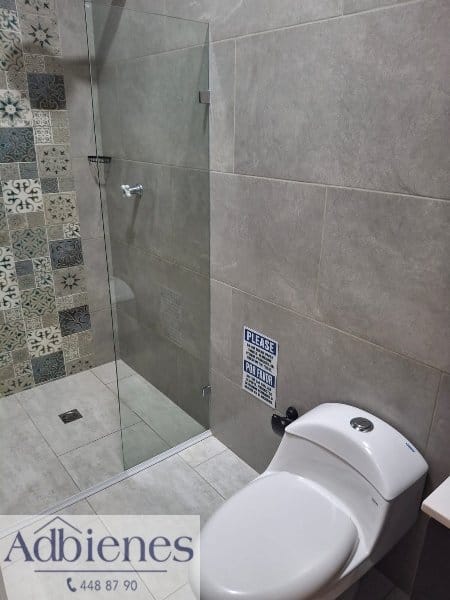 Casa de 6 alcobas en arriendo en San Joaquin, Medellín, 250 m² · foto 24 de 24