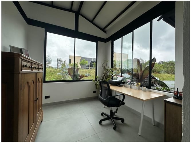 Casa de 3 alcobas en venta en Vía Las Palmas, Envigado, 260 m² · foto 9 de 14