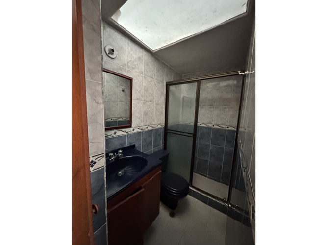 Casa de 5 alcobas en venta en Santa Anita, Cali, 250 m² · foto 8 de 22