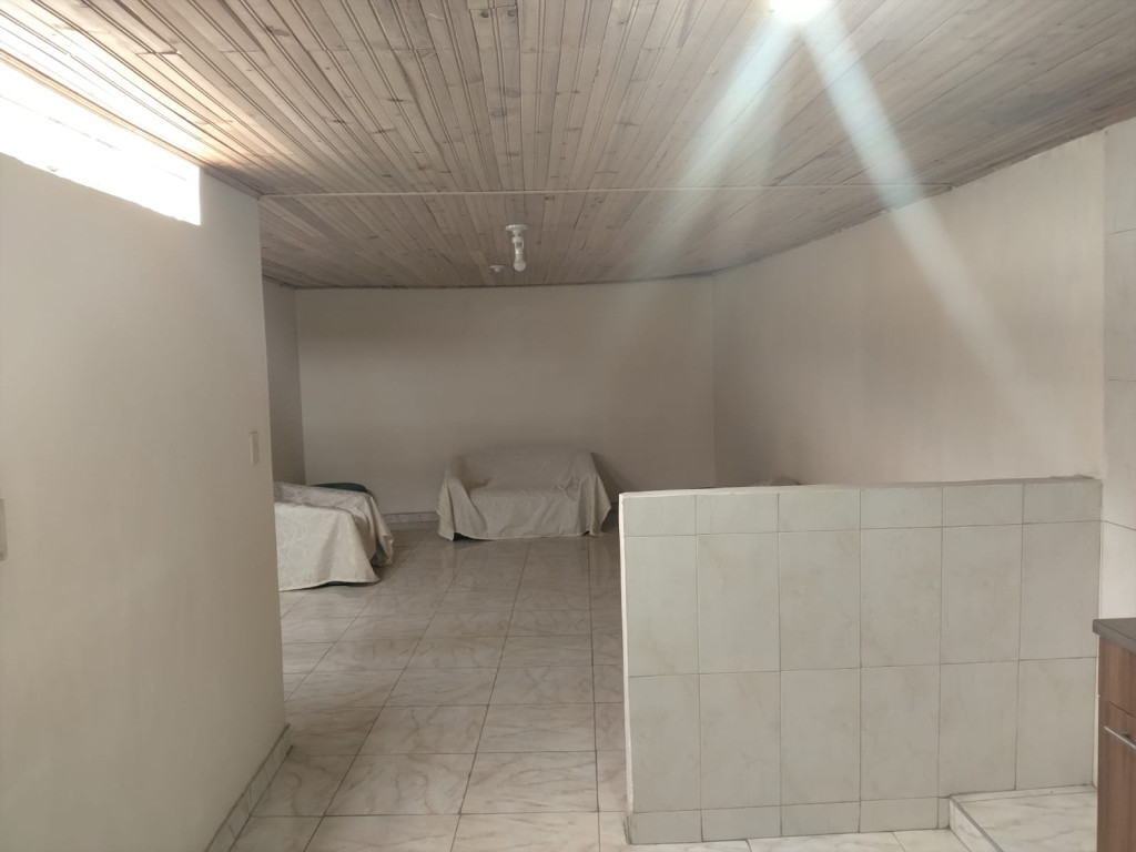Casa en venta en Versalles, Bogotá · foto 3 de 10