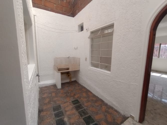 Apartamento de 2 alcobas en arriendo en Bellavista, Bello, 90 m² · foto 13 de 14