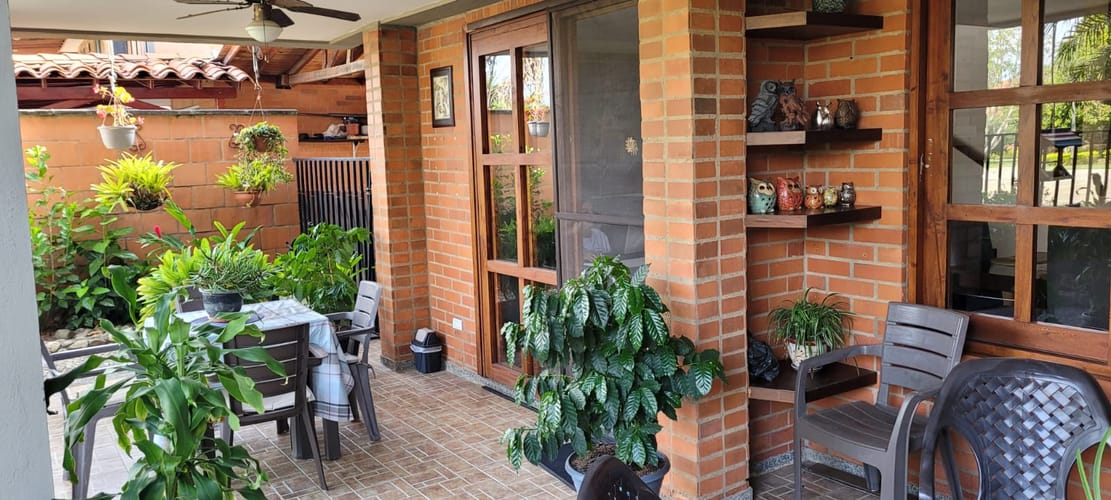 Casa de 3 alcobas en venta en El Castillo, Jamundí, 240 m² · foto 3 de 24