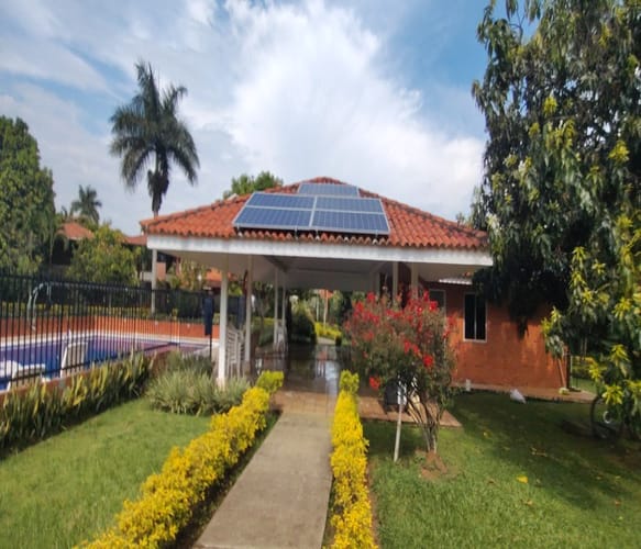 Casa de 3 alcobas en venta en El Castillo, Jamundí, 240 m² · foto 9 de 24