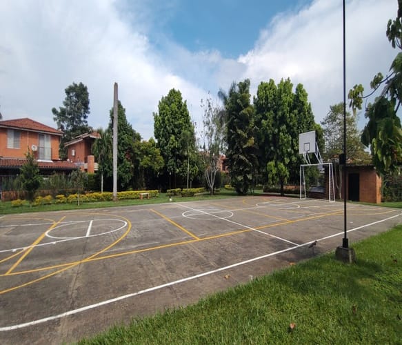 Casa de 3 alcobas en venta en El Castillo, Jamundí, 240 m² · foto 11 de 24