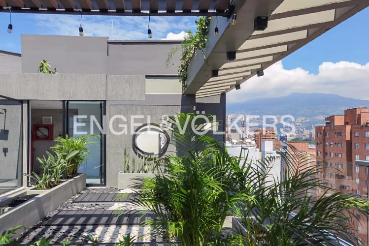 Apartamento de 3 alcobas en venta en Laureles, Medellín, 153 m² · foto 10 de 10
