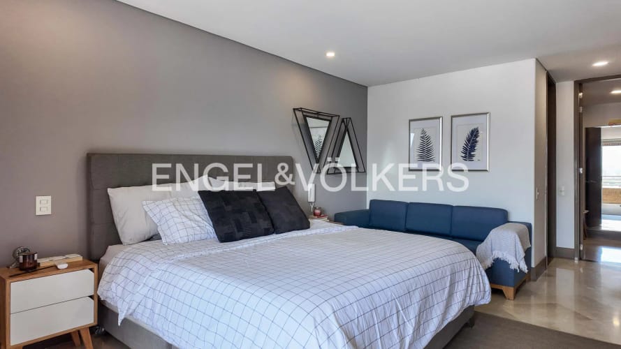 Apartamento de 3 alcobas en venta en Laureles, Medellín, 202 m² · foto 18 de 23