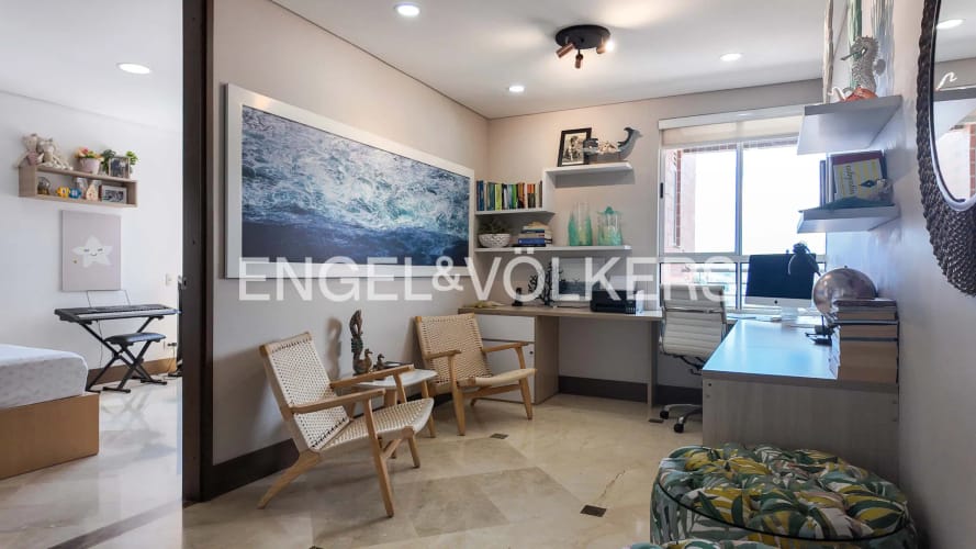 Apartamento de 3 alcobas en venta en Laureles, Medellín, 202 m² · foto 15 de 23