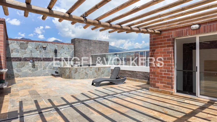 Apartamento de 3 alcobas en venta en Laureles, Medellín, 202 m² · foto 12 de 23