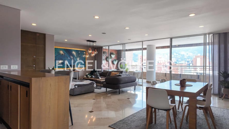 Apartamento de 3 alcobas en venta en Laureles, Medellín, 202 m² · foto 6 de 23