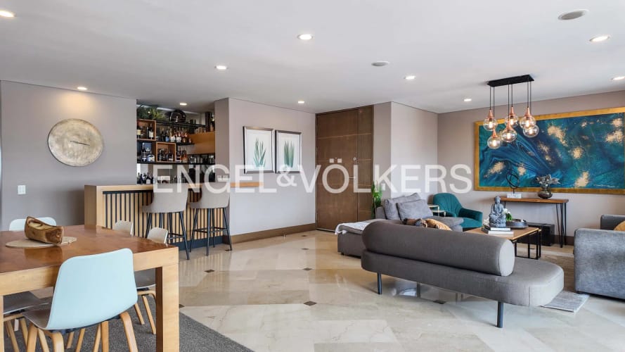 Apartamento de 3 alcobas en venta en Laureles, Medellín, 202 m² · foto 5 de 23