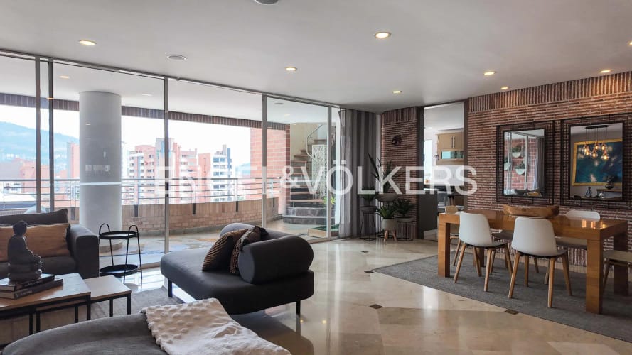 Apartamento de 3 alcobas en venta en Laureles, Medellín, 202 m² · foto 4 de 23