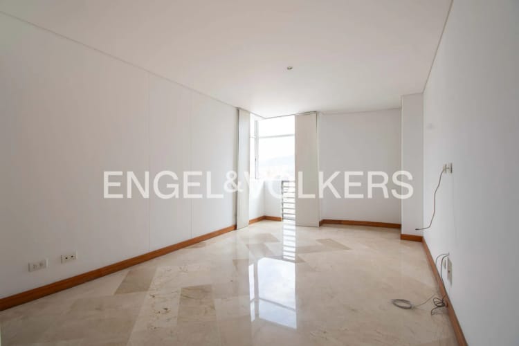 Apartamento de 3 alcobas en venta en Laureles, Medellín, 327 m² · foto 14 de 22