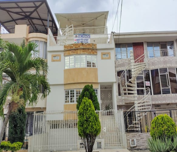 Casa de 4 alcobas en venta en Caney, Cali, 324 m² · foto 2 de 23