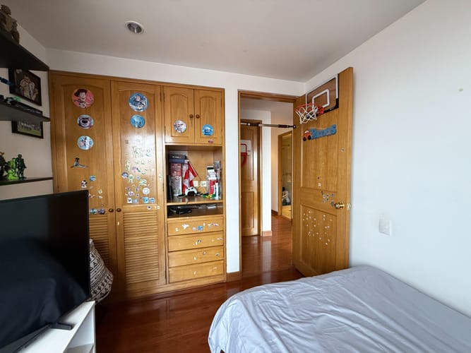 Apartamento de 3 alcobas en venta en Colina Campestre, Bogotá, 87 m² · foto 11 de 21