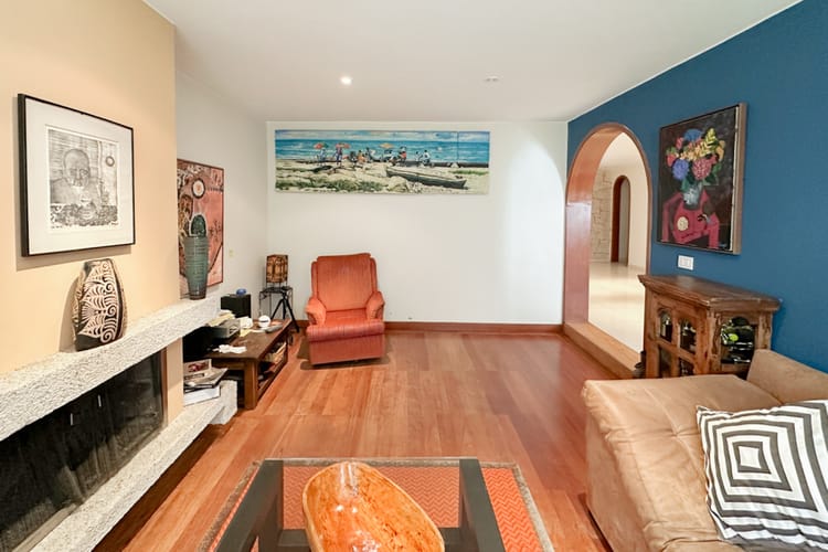 Casa en venta en Santa Barbara Alta, Bogotá · foto 2 de 24