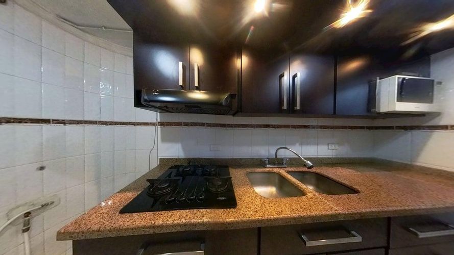 Apartamento de 3 alcobas en venta en El Porvenir, Bogotá, 75 m² · foto 2 de 12