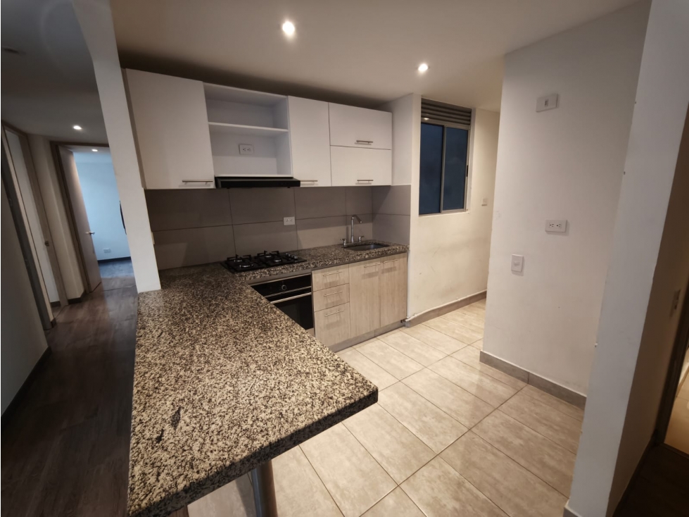 Apartamento en venta en Pinos Polo Club, Mosquera · foto 5 de 24