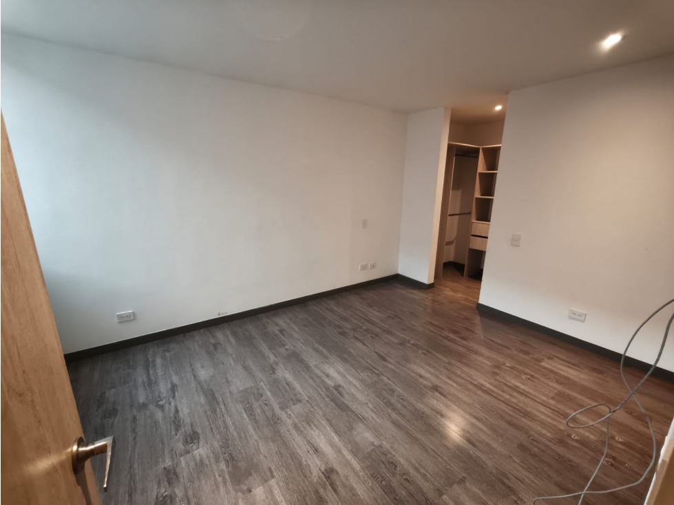 Apartamento en venta en Pinos Polo Club, Mosquera · foto 20 de 24