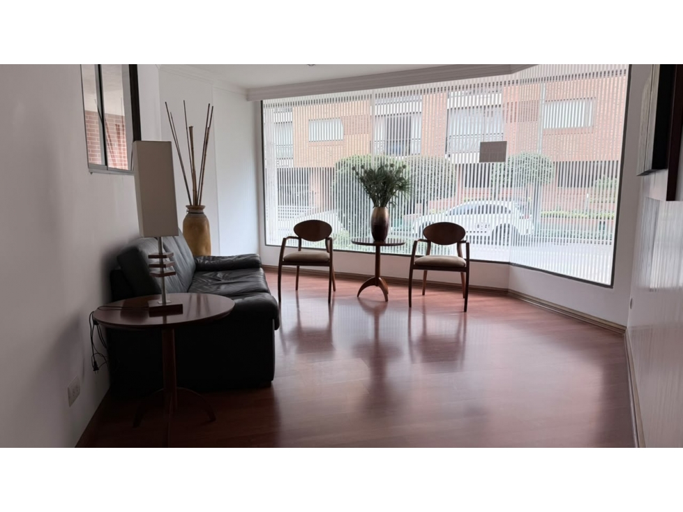 Apartamento en venta en Chico, Bogotá · foto 2 de 24