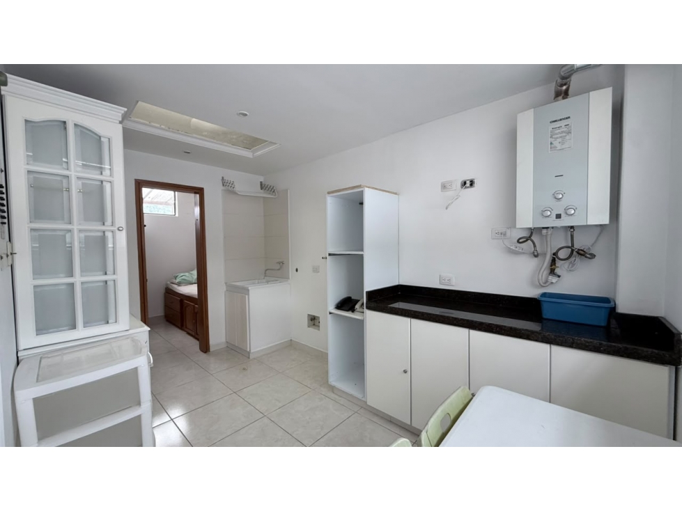 Apartamento en venta en Chico, Bogotá · foto 8 de 24