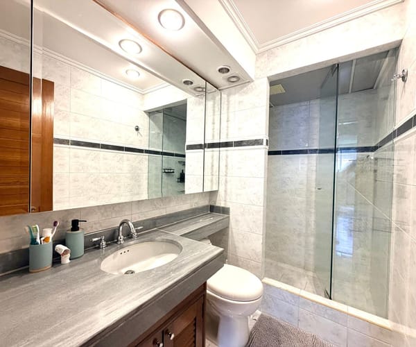 Casa de 4 alcobas en venta en Lindaraja, Bogotá, 251 m² · foto 16 de 24