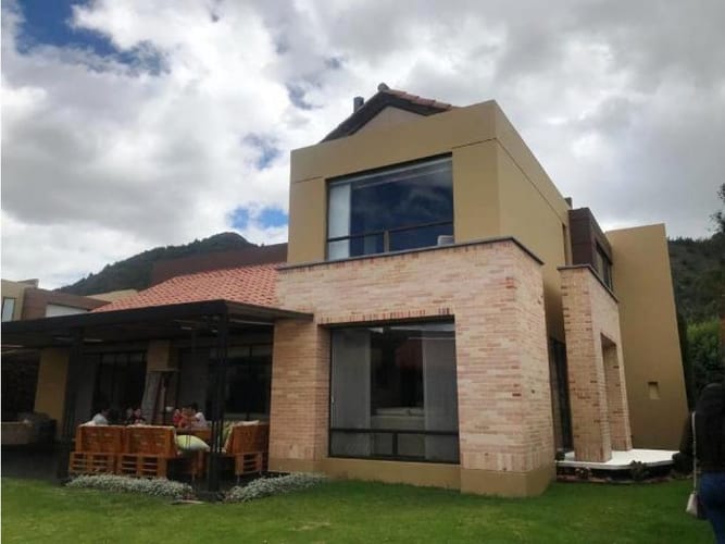 Casa de 4 alcobas en venta en Cerca De Piedra, Chía, 447 m² · foto 22 de 24