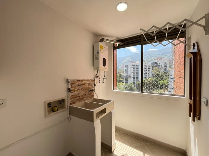 Apartamento de 3 alcobas en arriendo en El Poblado, Medellín, 120 m² · foto 21 de 21
