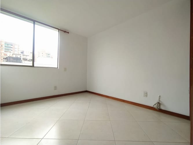 Apartamento de 3 alcobas en arriendo en Bosques De Zuñiga, Medellín, 95 m² · foto 9 de 16