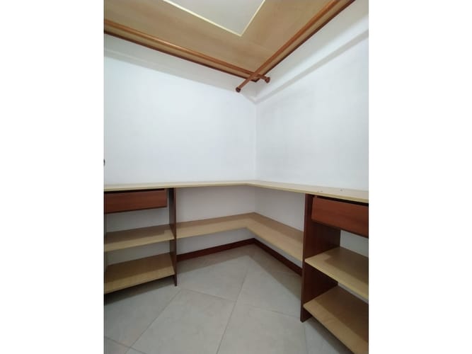 Apartamento de 3 alcobas en arriendo en Bosques De Zuñiga, Medellín, 95 m² · foto 10 de 16