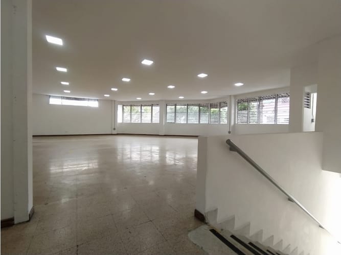 Local en arriendo en Colombia, Medellín, 150 m² · foto 8 de 10