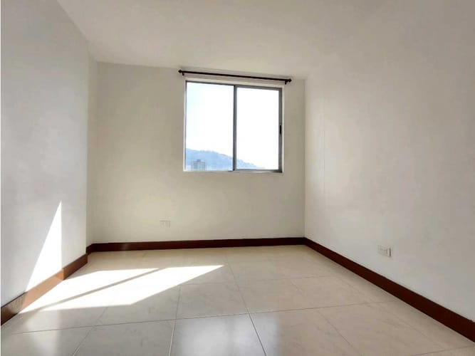 Apartamento de 3 alcobas en arriendo en Loma Del Escobero, Envigado, 106 m² · foto 6 de 24