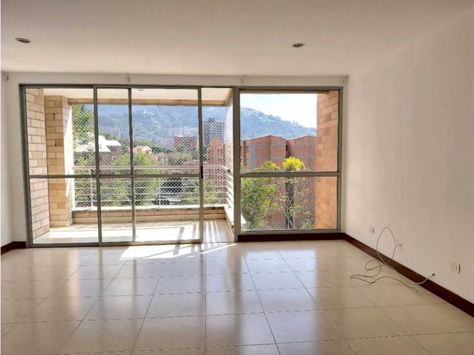 Apartamento de 3 alcobas en arriendo en Loma Del Escobero, Envigado, 106 m² · foto 7 de 24