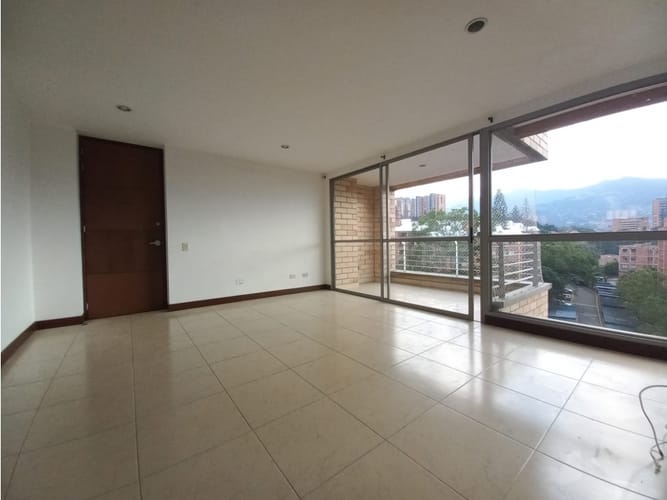 Apartamento de 3 alcobas en arriendo en Loma Del Escobero, Envigado, 106 m² · foto 9 de 24