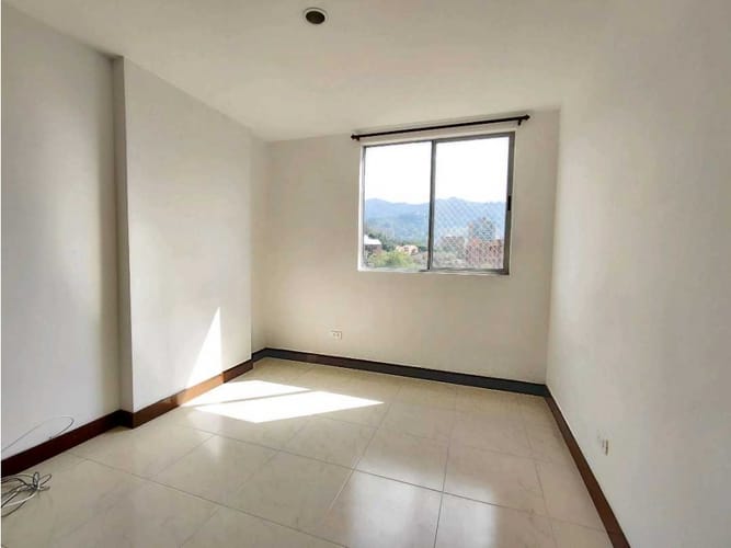Apartamento de 3 alcobas en arriendo en Loma Del Escobero, Envigado, 106 m² · foto 10 de 24