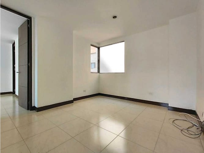Apartamento de 3 alcobas en arriendo en Loma Del Escobero, Envigado, 106 m² · foto 15 de 24