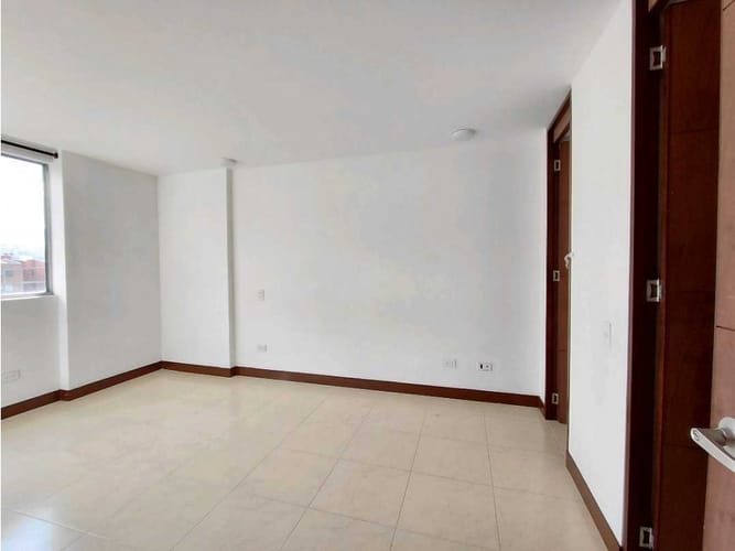 Apartamento de 3 alcobas en arriendo en Loma Del Escobero, Envigado, 106 m² · foto 16 de 24