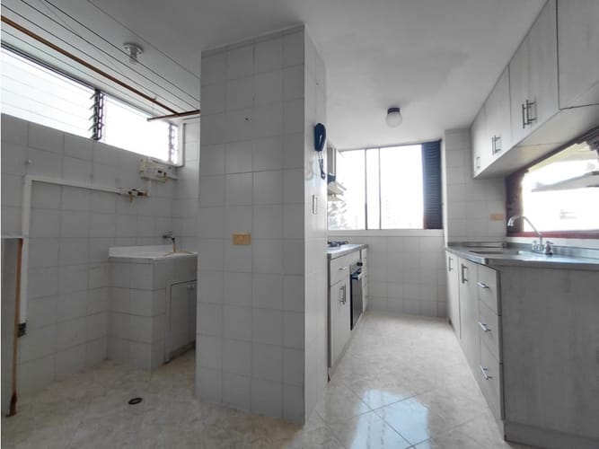 Apartamento de 3 alcobas en arriendo en La Florida, Medellín, 110 m² · foto 6 de 22