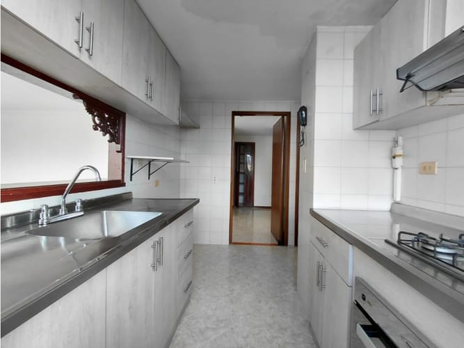 Apartamento de 3 alcobas en arriendo en La Florida, Medellín, 110 m² · foto 8 de 22