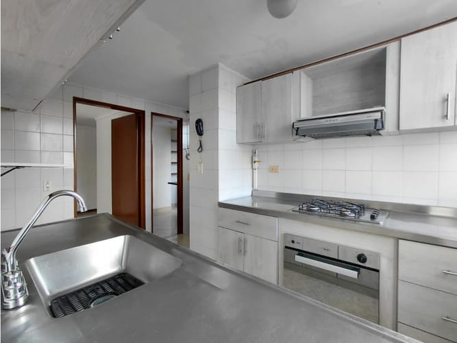 Apartamento de 3 alcobas en arriendo en La Florida, Medellín, 110 m² · foto 9 de 22