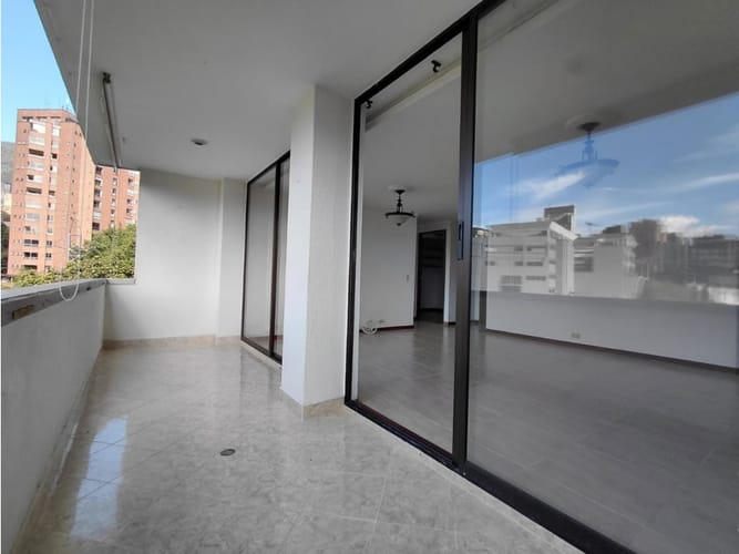 Apartamento de 3 alcobas en arriendo en La Florida, Medellín, 110 m² · foto 11 de 22