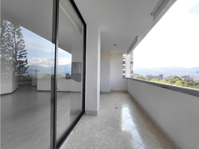 Apartamento de 3 alcobas en arriendo en La Florida, Medellín, 110 m² · foto 12 de 22