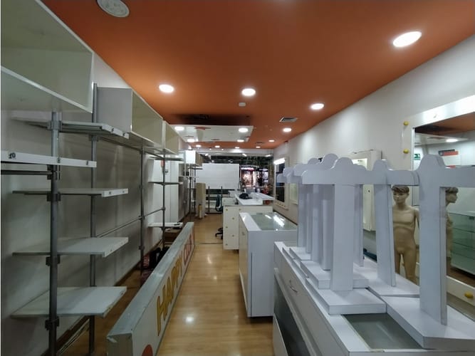 Local en venta en La Candelaria, Medellín, 49 m² · foto 3 de 22