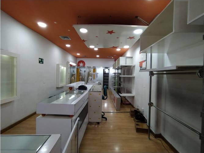 Local en venta en La Candelaria, Medellín, 49 m² · foto 6 de 22