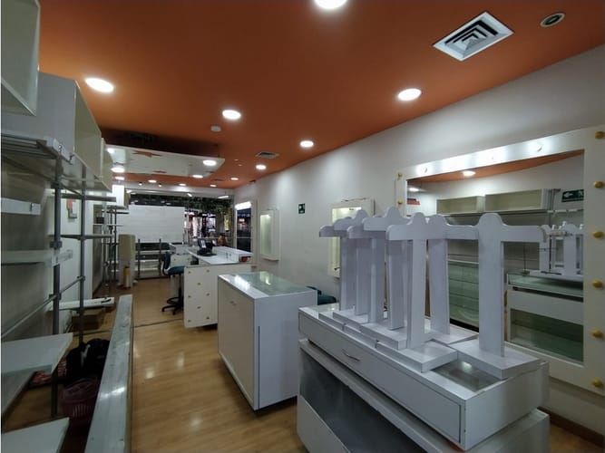 Local en venta en La Candelaria, Medellín, 49 m² · foto 8 de 22