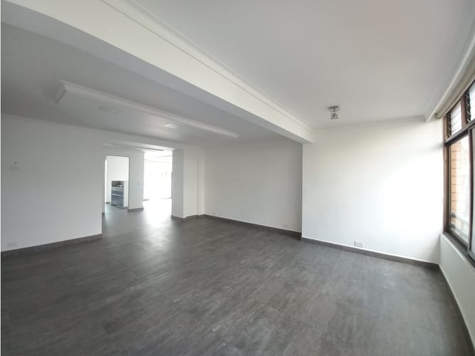 Apartamento de 3 alcobas en venta en Alejandria, Medellín, 200 m² · foto 4 de 24